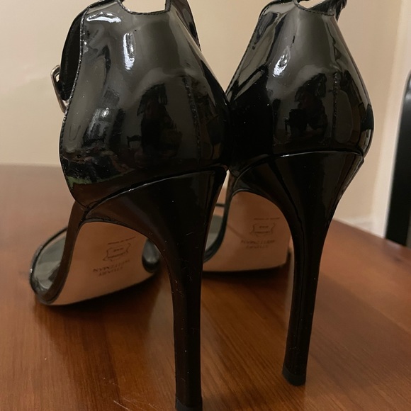Stuart Weitzman Size 8.5 Heel height 3.9” - Picture 4 of 7